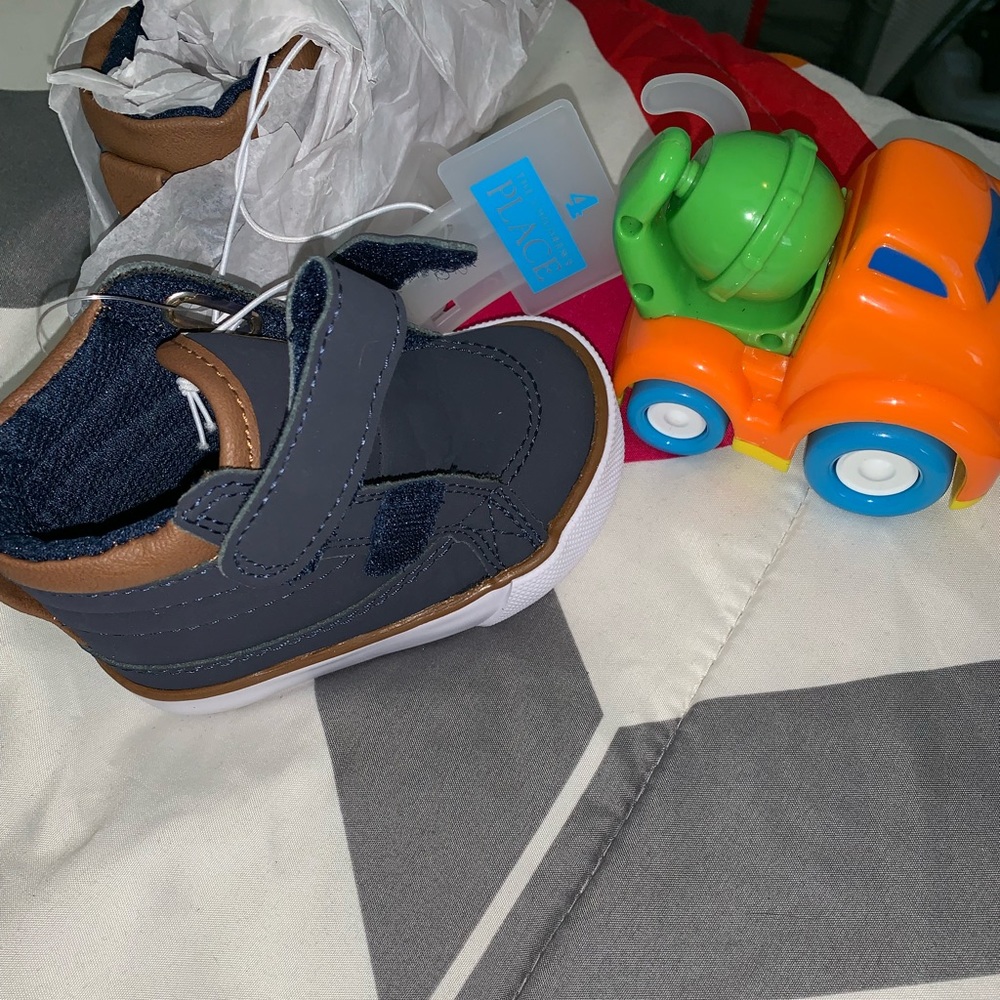Baby boy shoe 4c